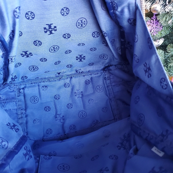 Tory burch backpack - Picture 3 of 16